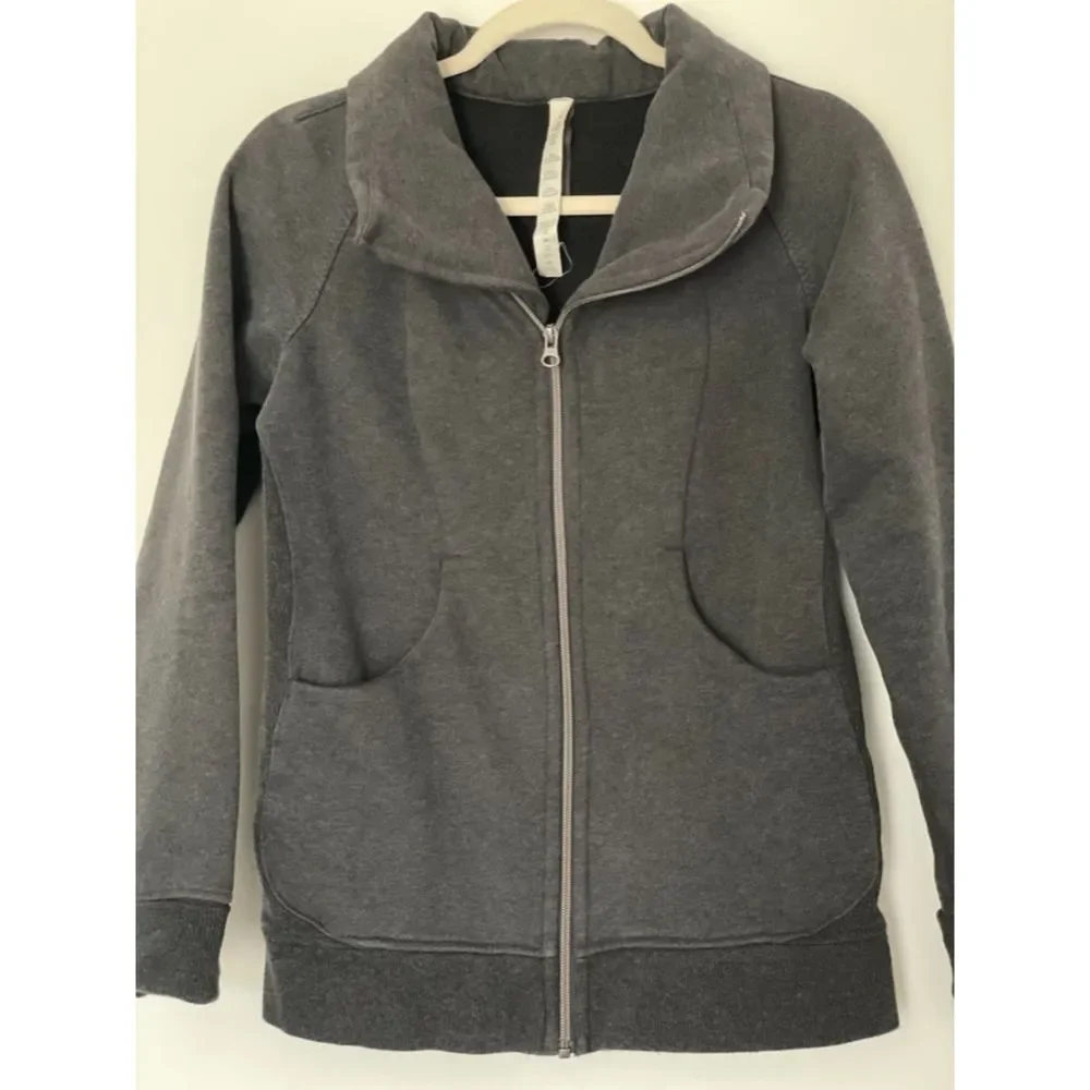 Lululemon Full Zip Jacket Size 6 could fit XS-Small  Gray Active L10